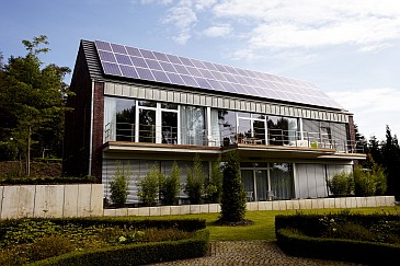 Plus-Energie-Haus: Foto Südsüdwest
